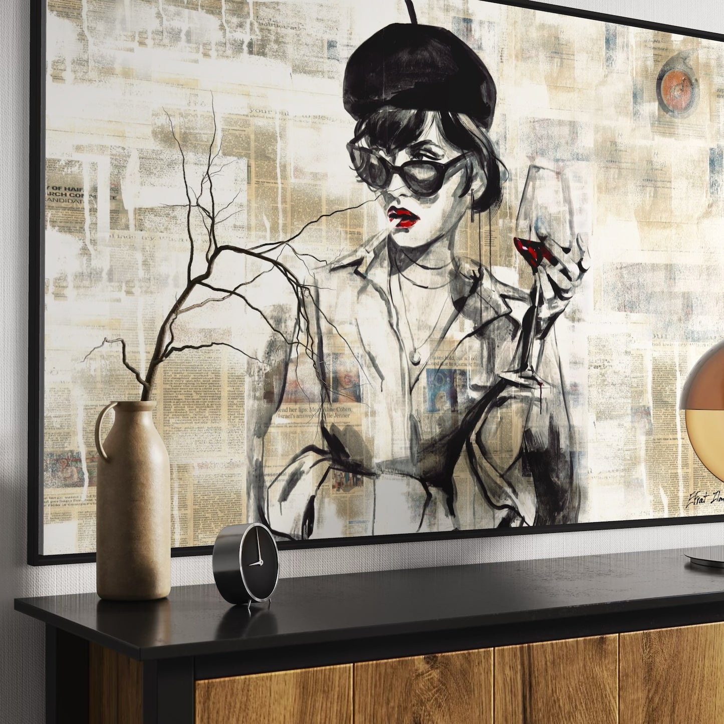 אישה עם כוס יין - לרוחב